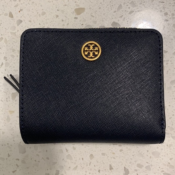 TORY BURCH Authentic Navy Blue Robinson Leather Bi-fold Wallet New With Tag - Picture 5 of 12